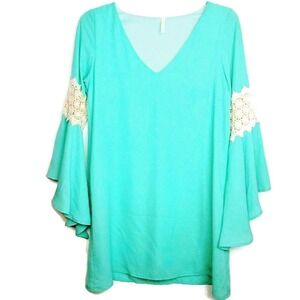 SAGE Mint Green Small Flare Sleeve V Neck Blouse Summer Casual Coastal Tunic